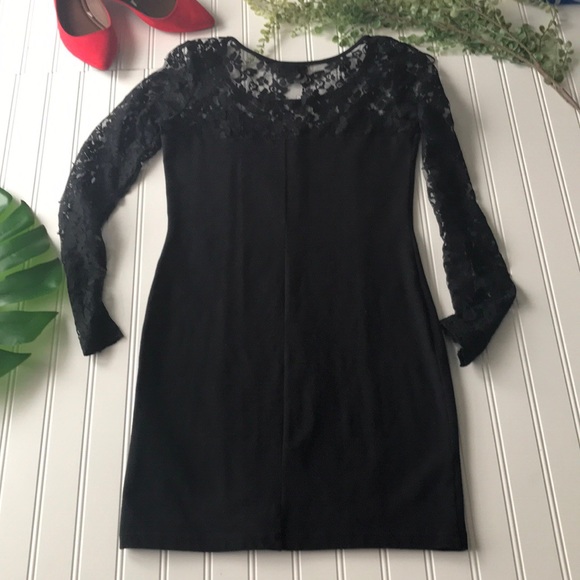 Black lace dress with long sleeves and pleating - Picture 6 of 8